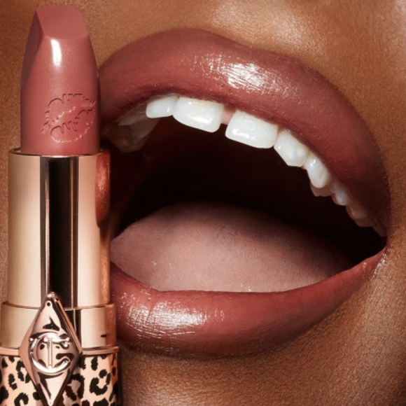 Charlotte Tilbury Hot Lips Lipstick in Glowing Jen - Picture 7 of 8